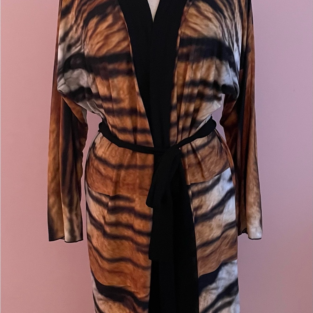 Wild Tiger Print Women's Robe - Picture 10 of 10